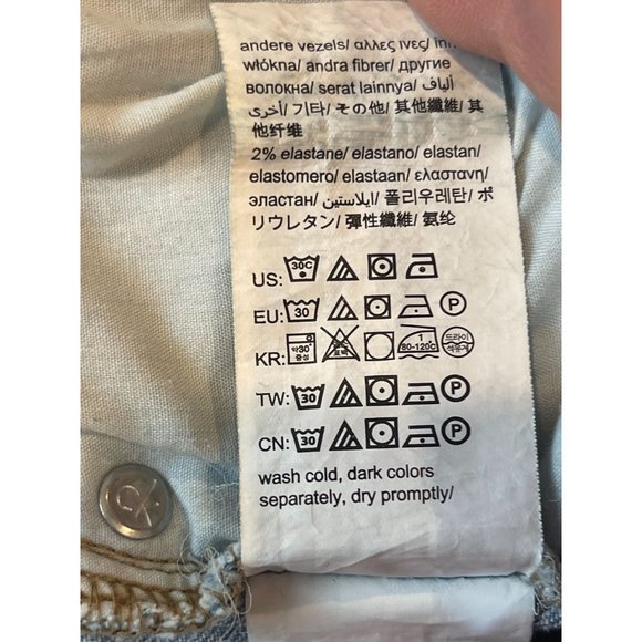 Calvin Klein Women Bermuda Denim Shorts Mid Rise Five Pockets Cotton Blue Size 6 - Picture 9 of 9